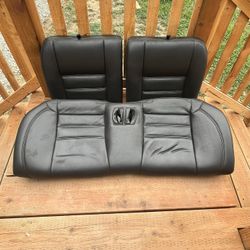99-04 Mustang Rear Seat And Buckles Not The Shoulder Straps