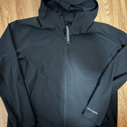 Lululemon pacebreaker jacket 