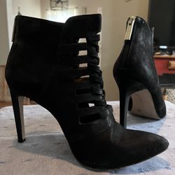 BCBG 4” heel booties Size 9