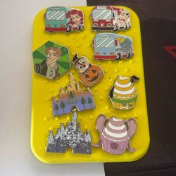 Disney Pins 