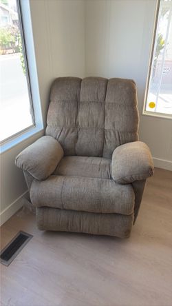 Oversized Tufted Fabric Recliner Chair