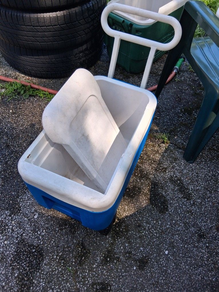 Cooler
