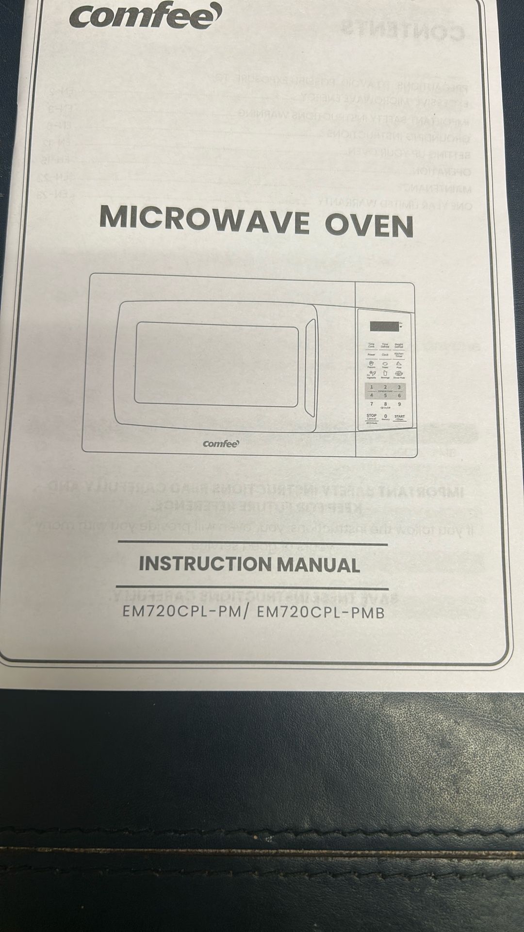 Microwave Oven, Countertop, White, 17 X 13 X 10, Never Out Of Box.