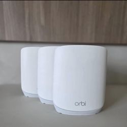 Orbi RBR760 Mesh WiFi System - 3 Units