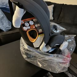 Graco Turn2Me Car Seat