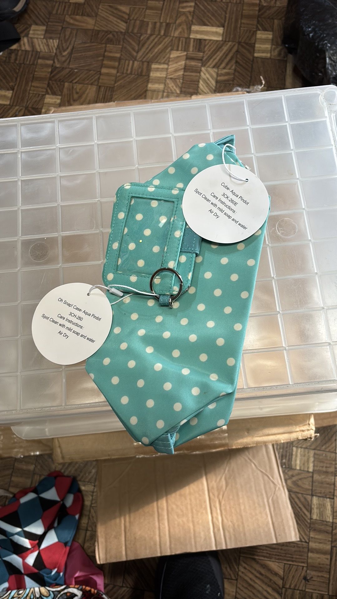 Initials, Inc. Aqua Pindot Cube & Oh Snap Case. NWT