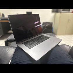 2021 Apple MacBook Pro 16” M1 Pro (2TB/32GB Ram)