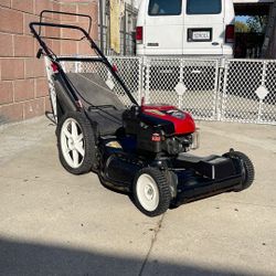 Craftsman Self Propelled Lawn Mower.