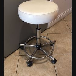 Heavy Duty Salon Stool