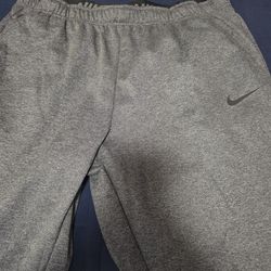 New Nike Therma Fit pants 4xl