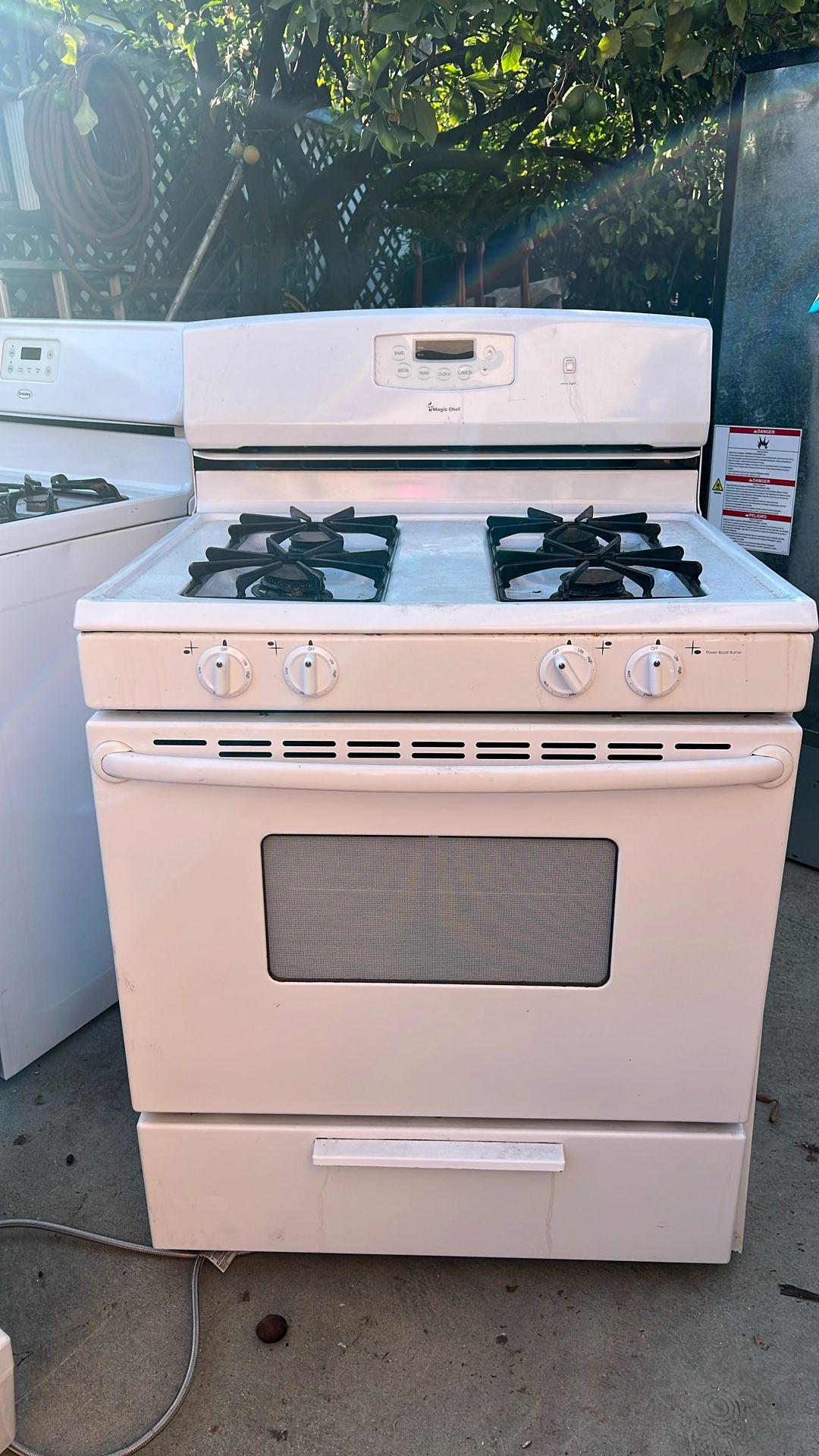 WHITE STOVE