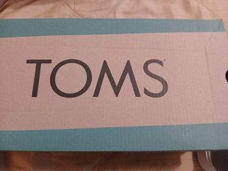 Woman's Size 10 Shoes..