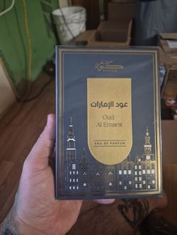 Kunooz Oud Al Emarat Eau de Parfum