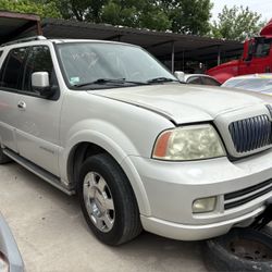 2006 Lincoln Navigator 5.4L For Parts