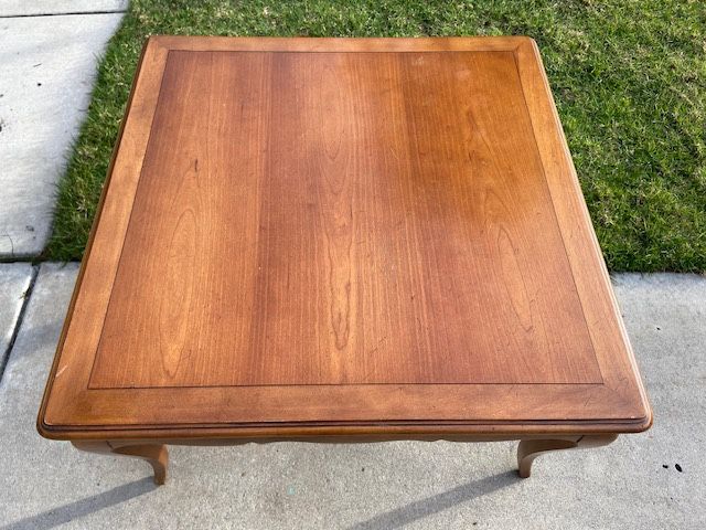 Beautiful Coffee Table In Great Condition