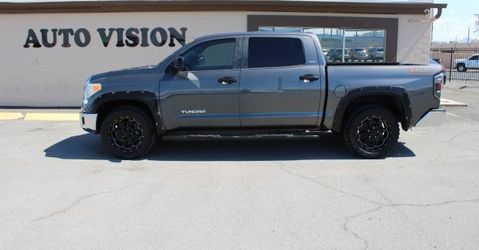 2015 Toyota Tundra CrewMax