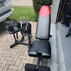 Set Bowflex Dumbells with Stand and Bench