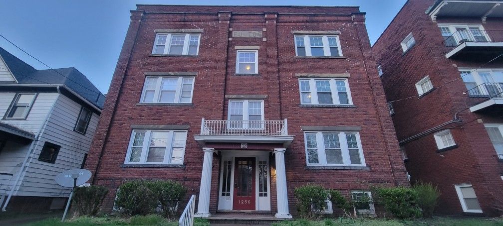 2 Bedroom Apartment - Fulton Rd, Canton