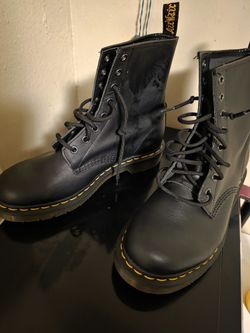 Dr Martin Boots Unisex 