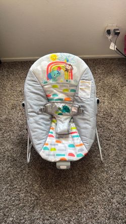 Playful Paradise Vibrating Bouncer