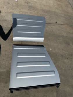 Jeep Wrangler JL Front Freedom Panels OEM Silver Zynith pair 2018 through 2026
