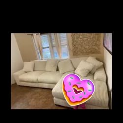 Ashley IVORY  3-Piece Modular Sectional with Chaiseu