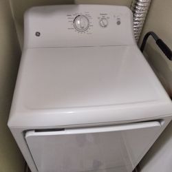 G&E Washer & Dryer Set