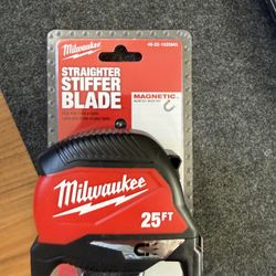 Milwaukee 25’ Measuring Tape Magnetic 