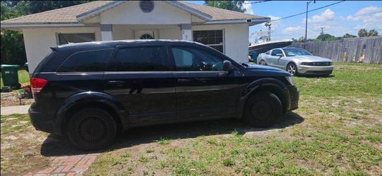 2014 black dodge journey
