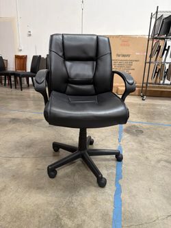 Comfortable Black Faux Leather Adjustable Swivel Office Chair