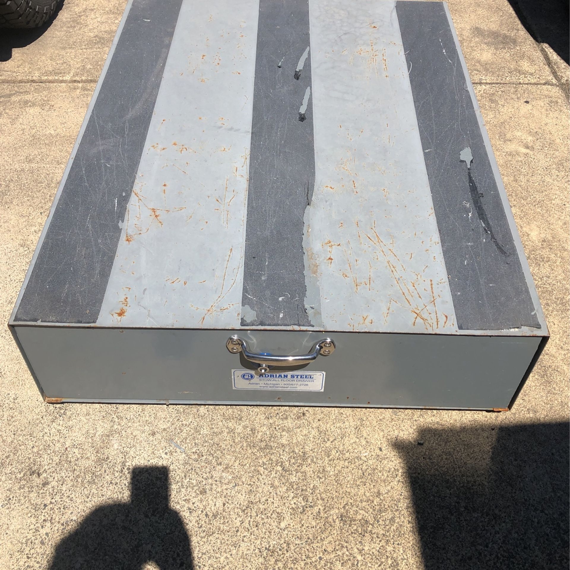 All Floor Drawer