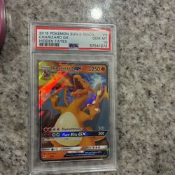  Pokémon Sun & Moon Charizard is the Hidden Fates