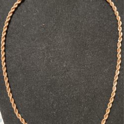 Danbury Mint Signed DM Necklace 