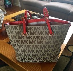 Michael Kors handbags (like new).