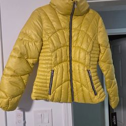 GUESS  Puffer Jacket for Women size "M"