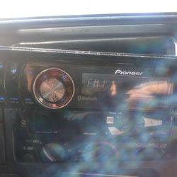 Pioneer Radio
