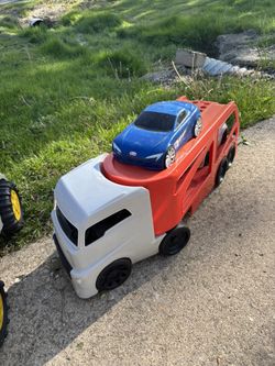Little tikes big car Carrier