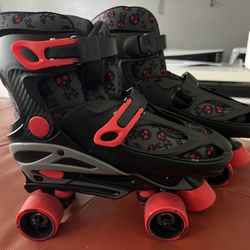 Roller blades roller derry size 3-6 mint condition