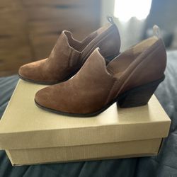 Never Used Cute Boots