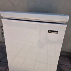 Magic Chef Chest Freezer 3.4CU