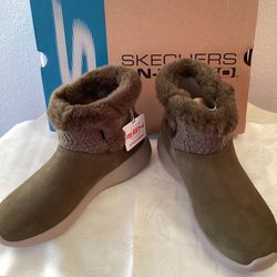 New Women’s Olive Green Faux Fur Ankle Boots 