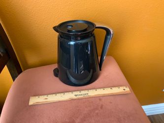 KEURIG, COFFEE CARAFE, SHINY BLACK, GREAT GIFT (40% OFF SALE)