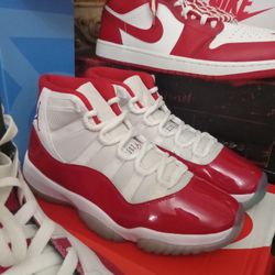 Air Jordan 11 Retro Cherry Men Size 9.5