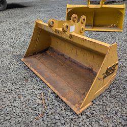 56" Case 580 Backhoe Clean Out Bucket