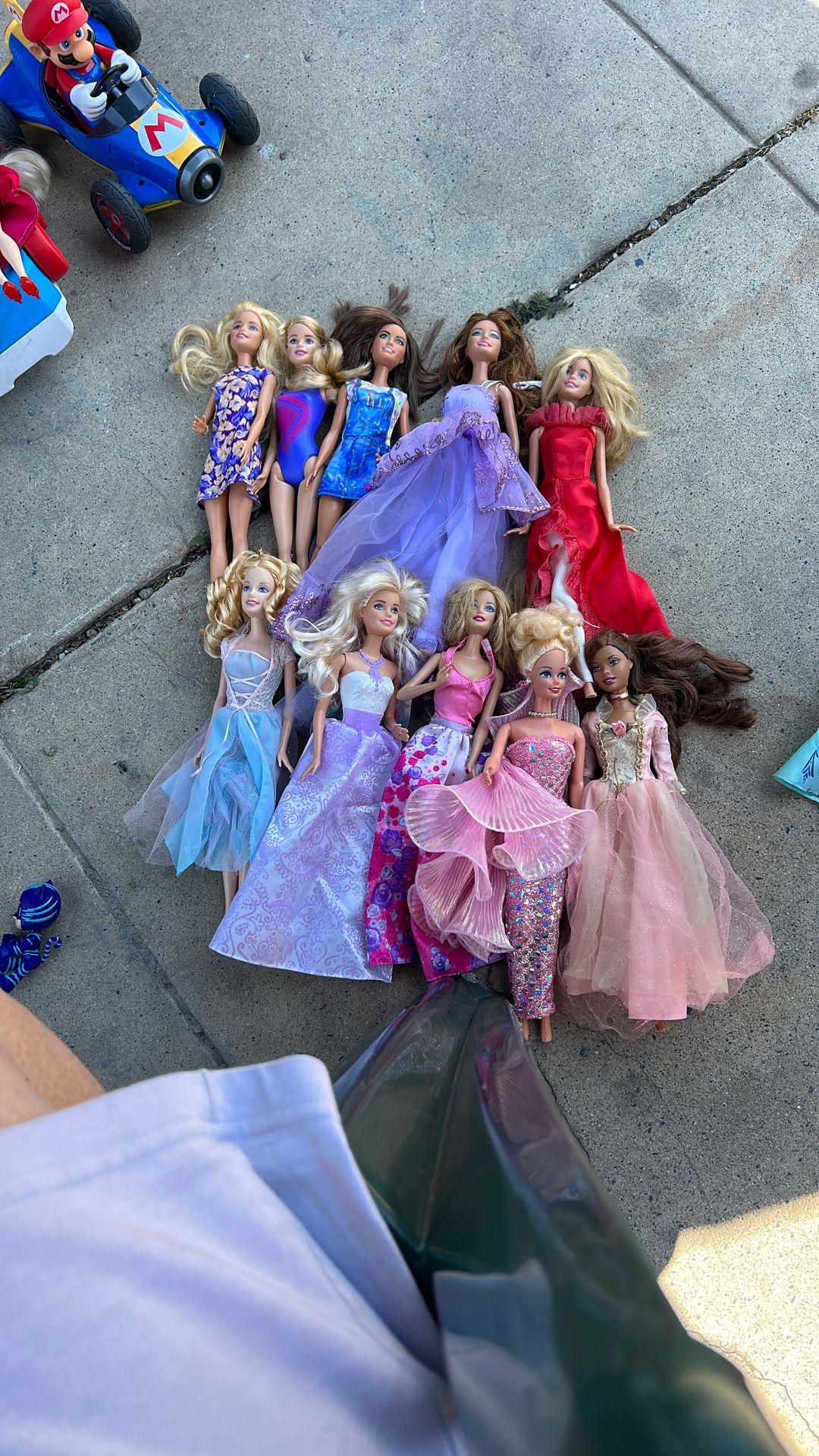 Barbie Dolls 10 Piezas Todo $95