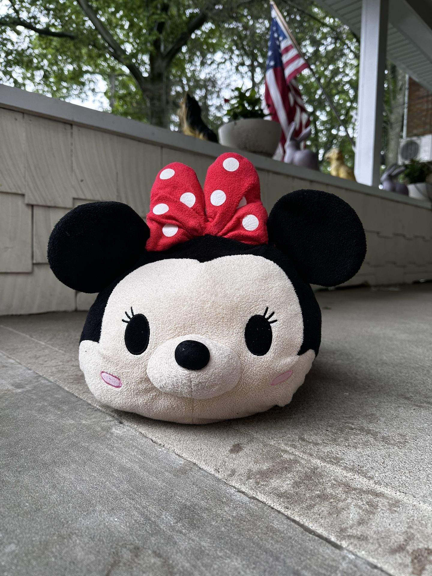 Disney Store Minnie Mouse Tsum Tsum