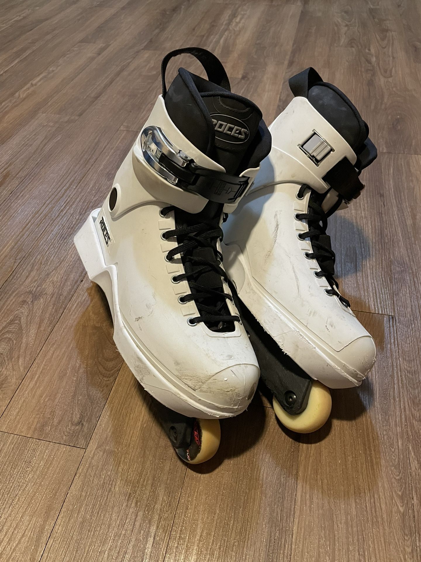 Rollers Roces 5th Element Savosin Fire