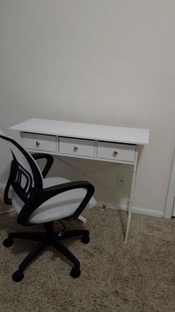 Light weight small desk or vanity.