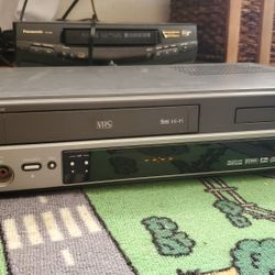 Go Video DVD/ VHS Combo Player