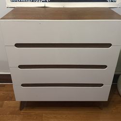 Mid-Century Modern 4-Drawer Dresser